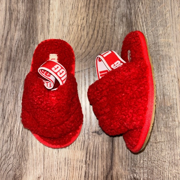 USED Baby Girl Ugg Slippers - Picture 1 of 4